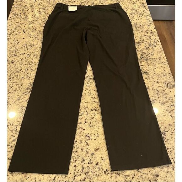 Lee Women's Relaxed Fit All Day Straight Leg Pant - Picture 4 of 6